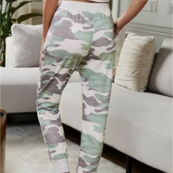 LAST PAIR!Camo print pajama/jogger pants SZ Large - Picture 4 of 8